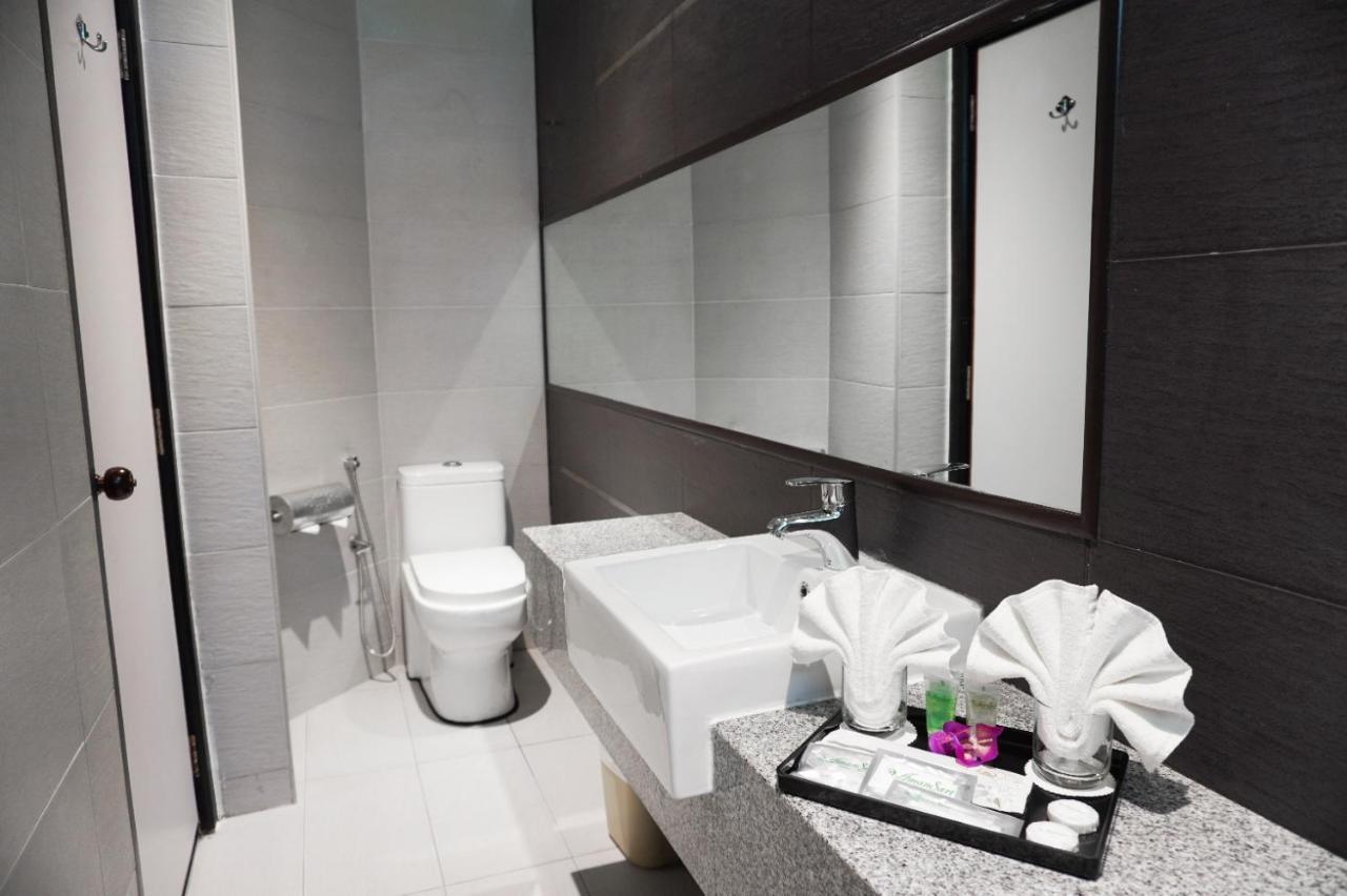 Amansari Residence Resort Johor Bahru Exterior foto